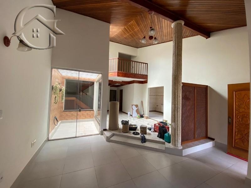 Casa para alugar com 4 quartos, 250m² - Foto 3