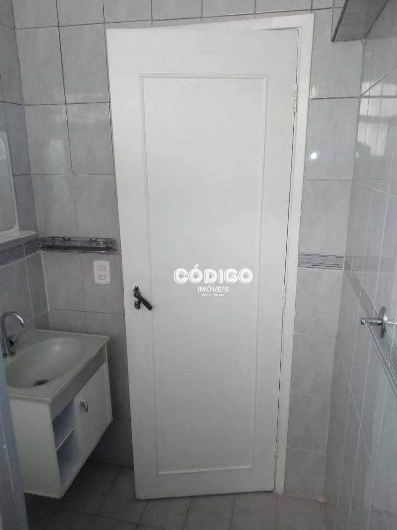 Apartamento à venda com 2 quartos, 70m² - Foto 5