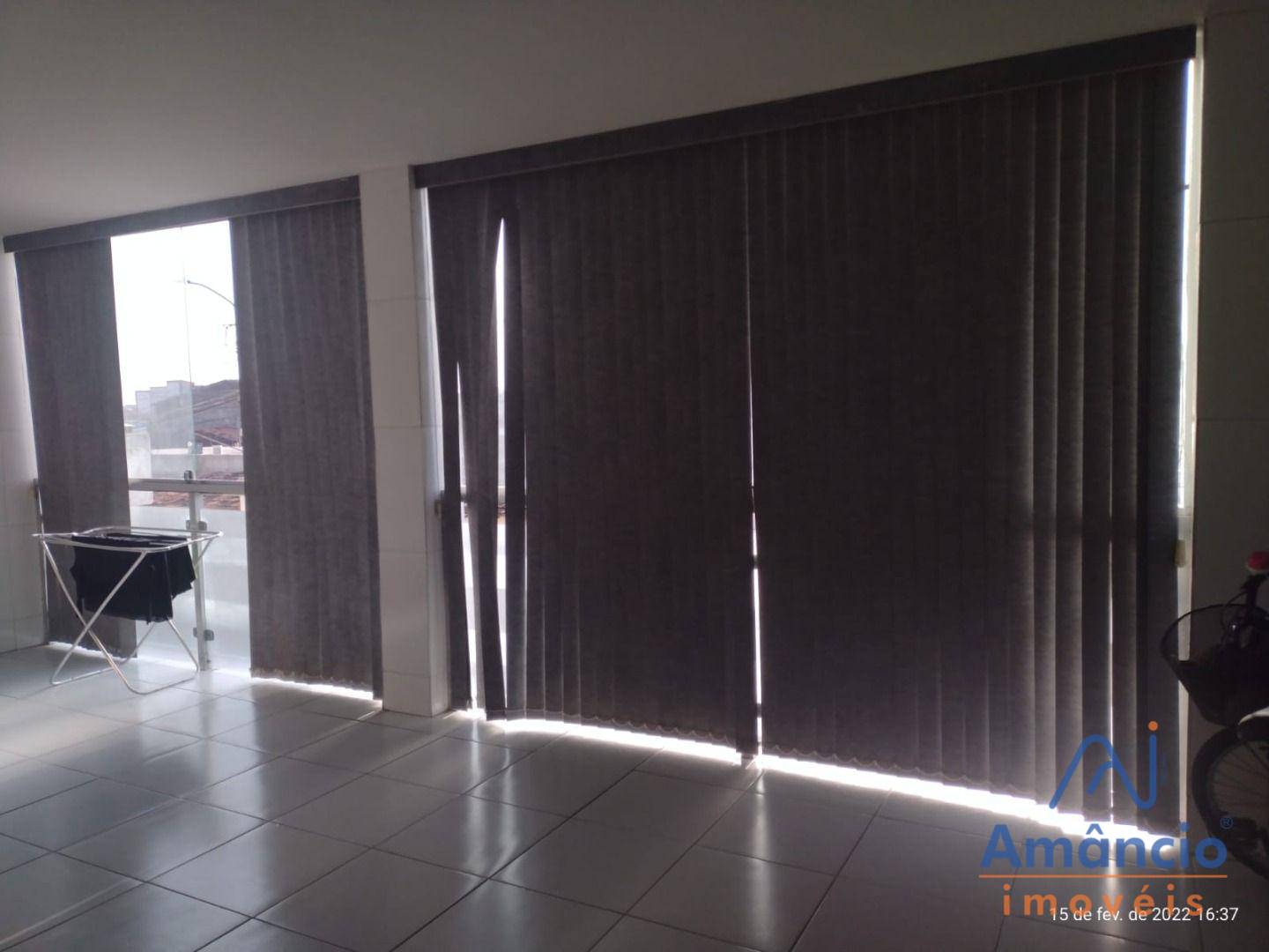 Apartamento à venda com 3 quartos, 98m² - Foto 3