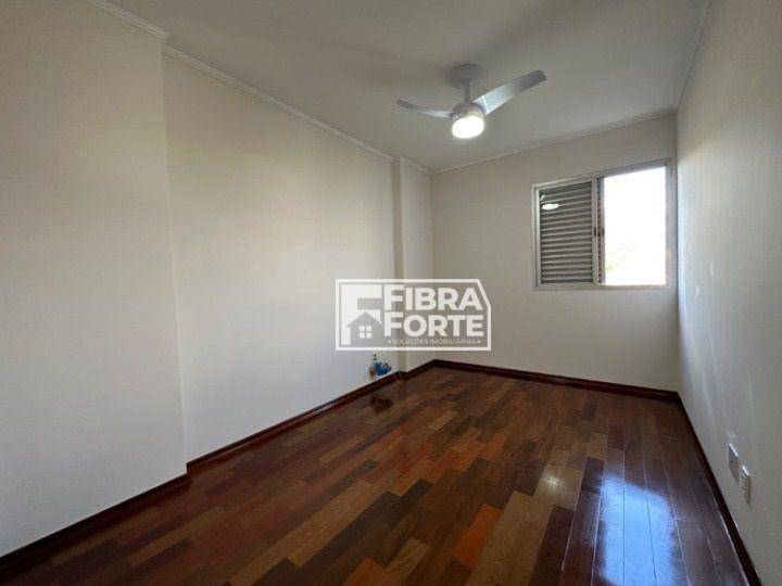 Apartamento para alugar com 3 quartos, 85m² - Foto 14