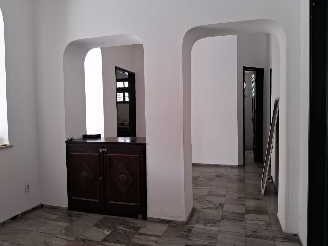 Casa para alugar com 3 quartos, 246m² - Foto 11