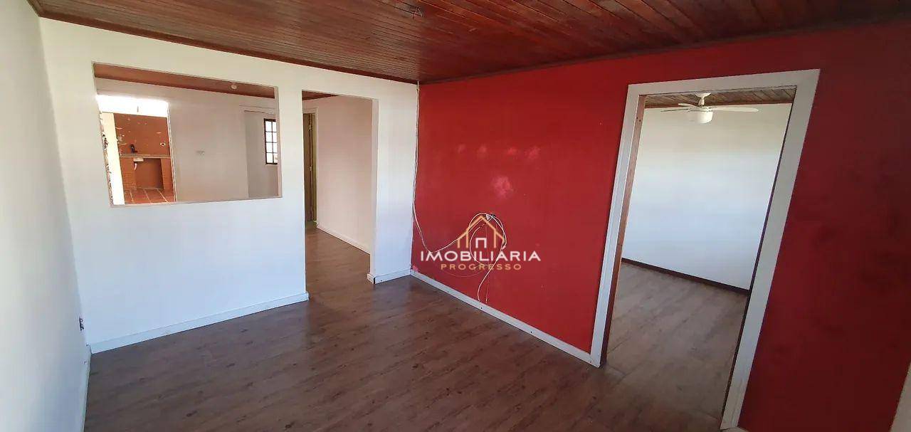 Casa à venda com 2 quartos, 200m² - Foto 4
