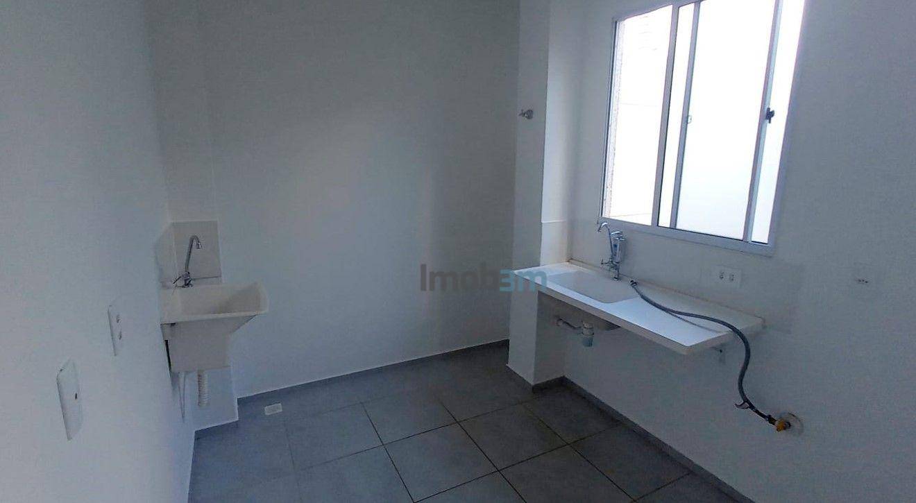 Apartamento para alugar com 2 quartos, 43m² - Foto 5