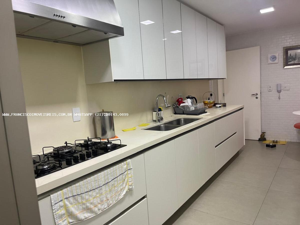 Apartamento à venda com 3 quartos, 210m² - Foto 27