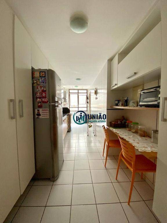Cobertura à venda com 4 quartos, 220m² - Foto 18