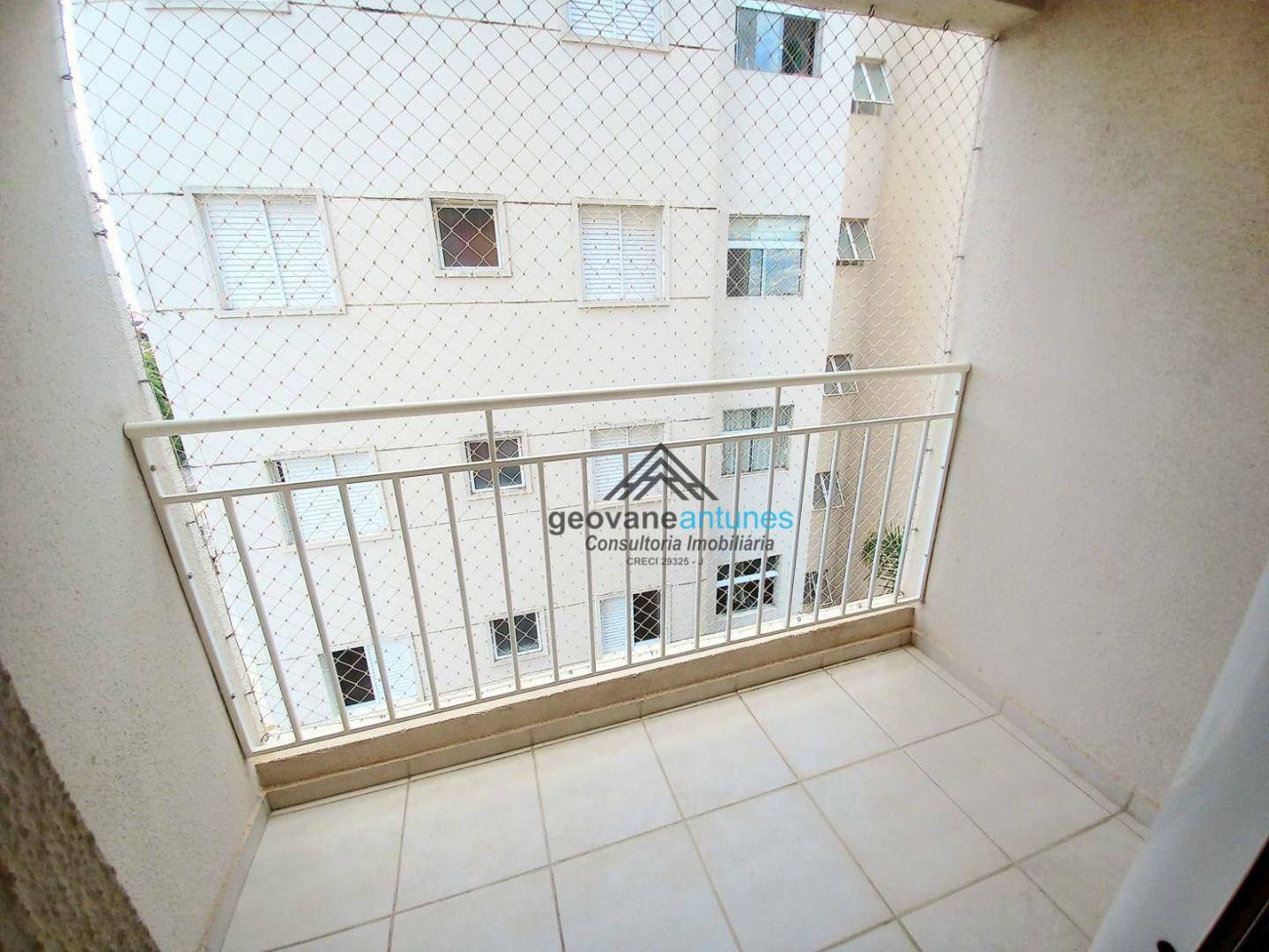 Apartamento à venda com 2 quartos, 68m² - Foto 1