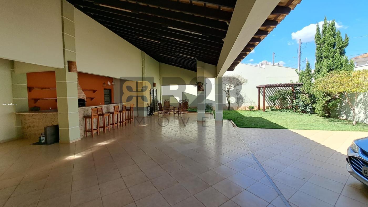 Casa à venda com 3 quartos, 260m² - Foto 17