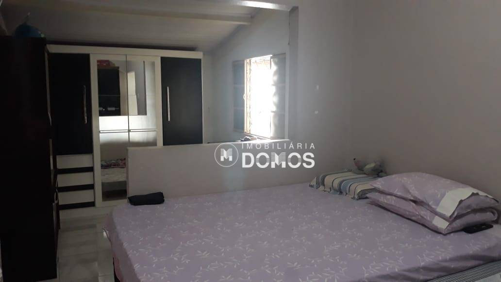 Casa à venda com 2 quartos, 168m² - Foto 9