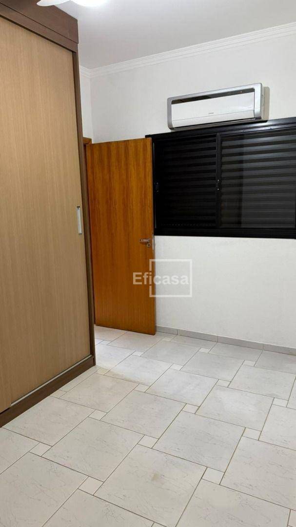 Casa para alugar com 3 quartos, 220m² - Foto 1