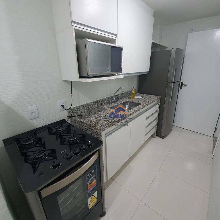 Apartamento à venda com 2 quartos, 70m² - Foto 10