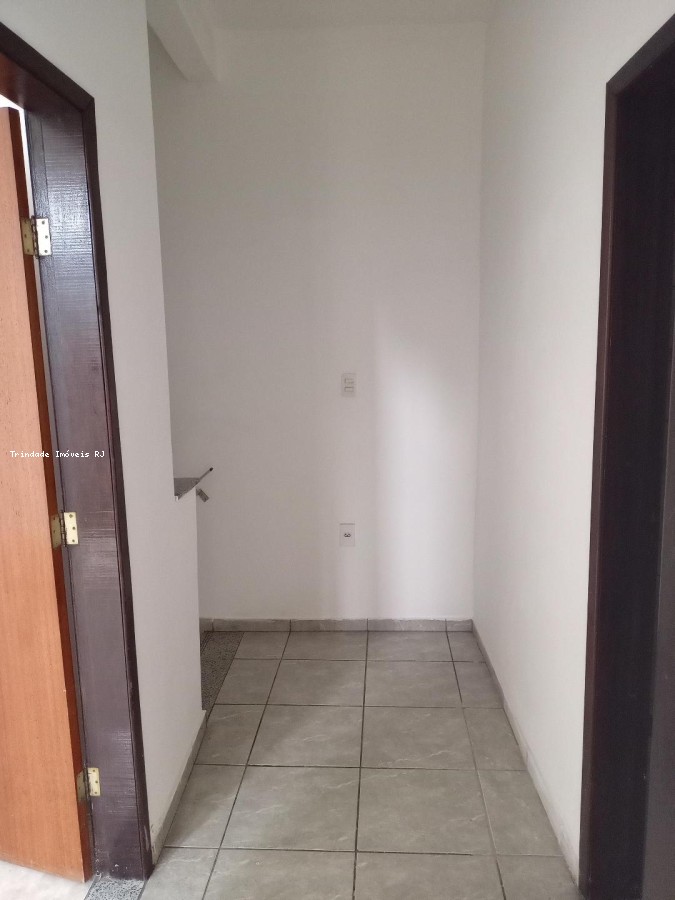 Casa para alugar com 2 quartos, 100m² - Foto 9