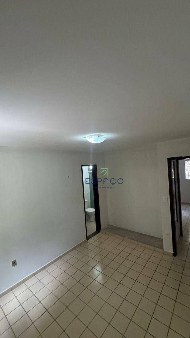 Apartamento para alugar com 3 quartos, 96m² - Foto 12