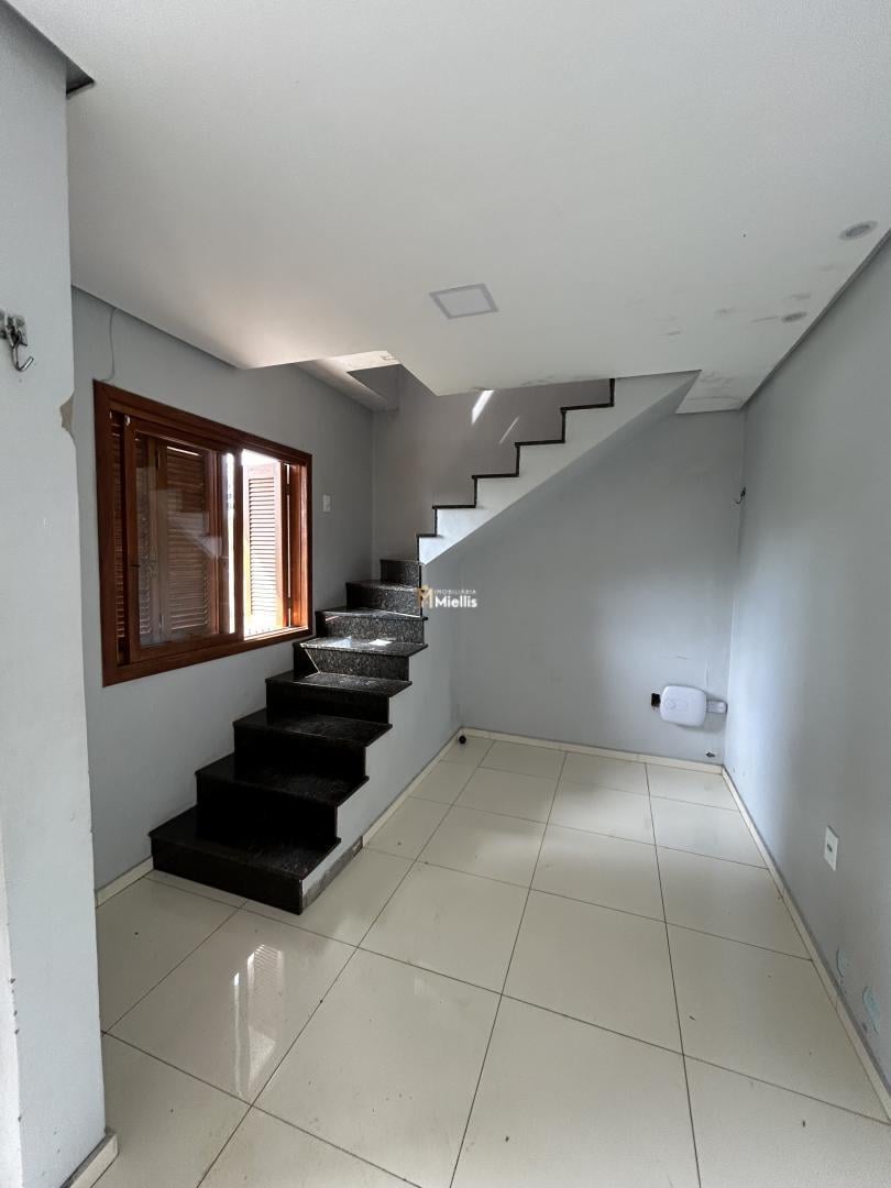 Casa à venda com 3 quartos, 120m² - Foto 15