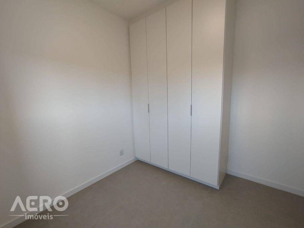 Apartamento para alugar com 3 quartos, 78m² - Foto 5