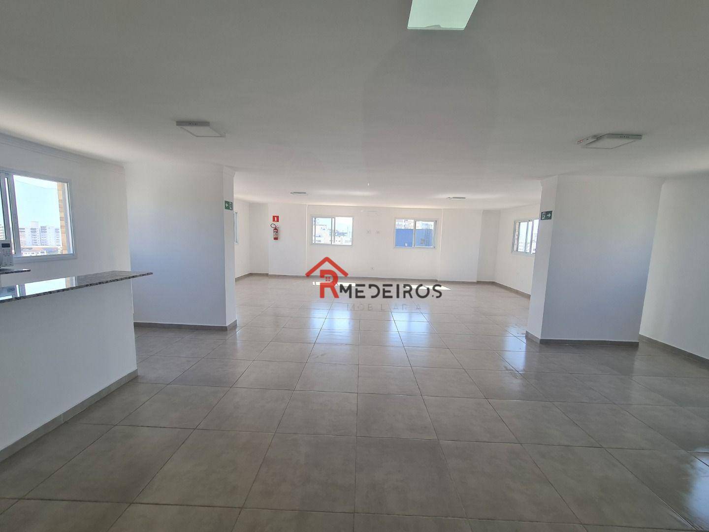 Apartamento à venda com 2 quartos, 55m² - Foto 23