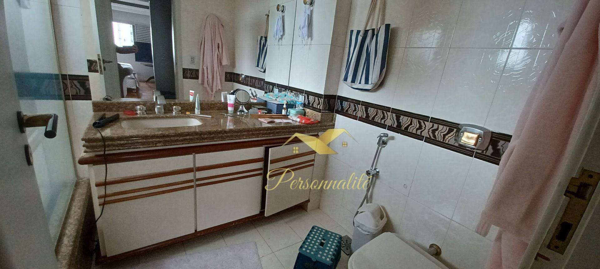 Apartamento à venda com 4 quartos, 210m² - Foto 26