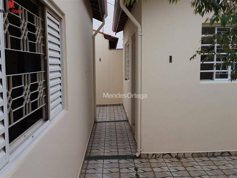 Casa à venda com 2 quartos, 180m² - Foto 24