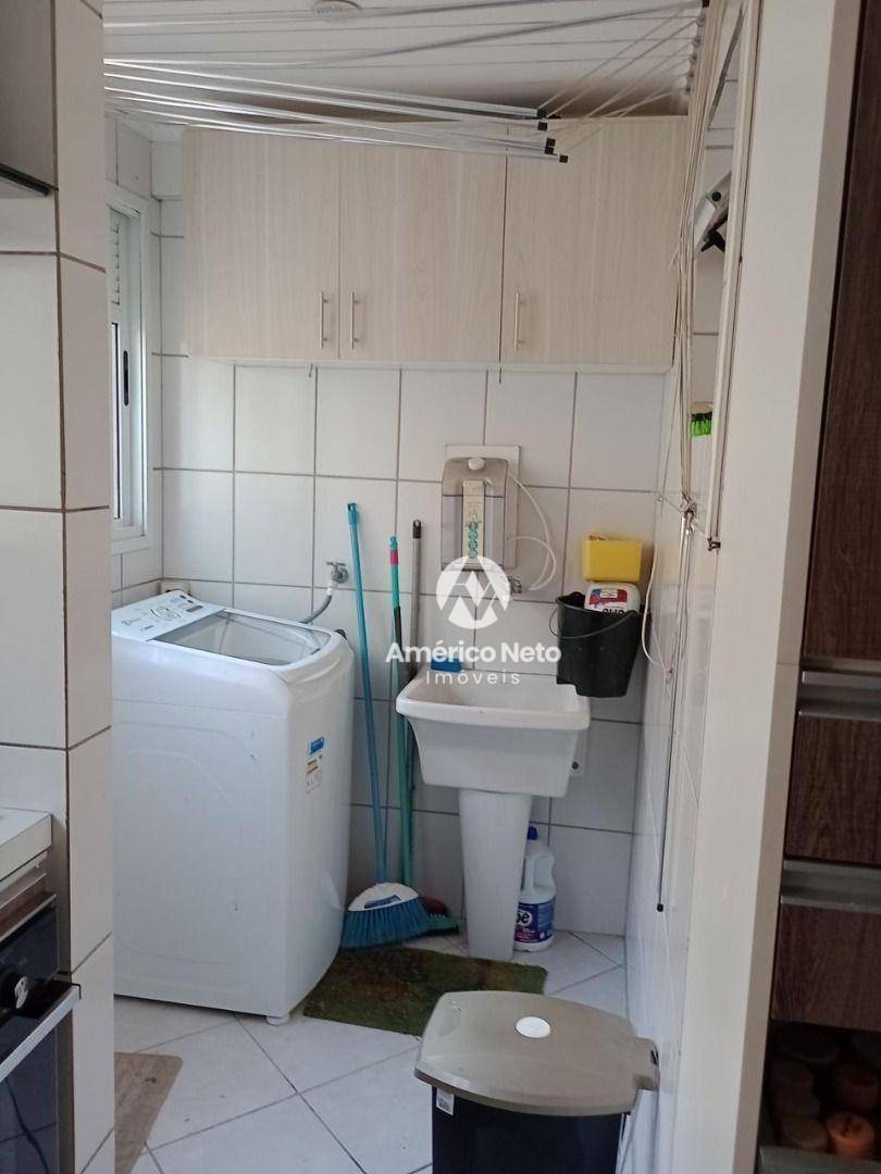 Apartamento à venda com 2 quartos, 70m² - Foto 10