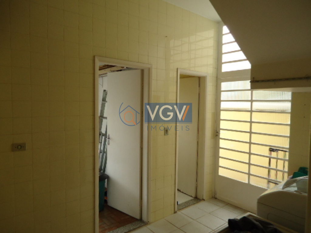 Casa à venda com 3 quartos, 227m² - Foto 6