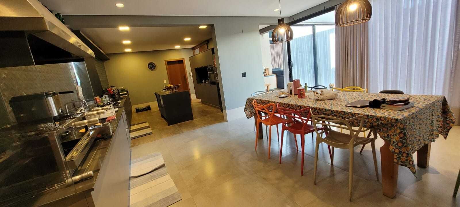 Casa à venda com 3 quartos, 250m² - Foto 15