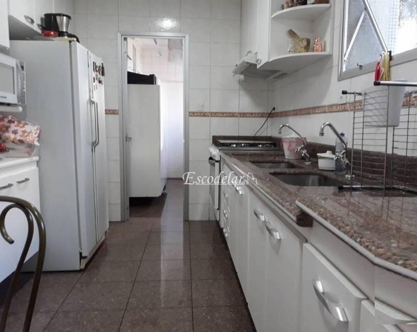 Apartamento à venda com 3 quartos, 136m² - Foto 21