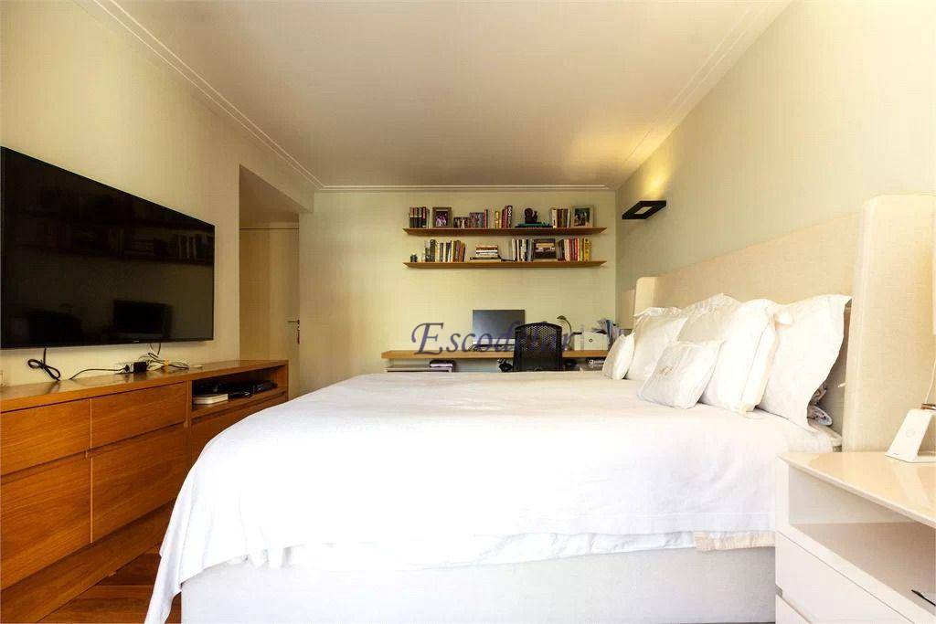 Apartamento à venda com 4 quartos, 196m² - Foto 6