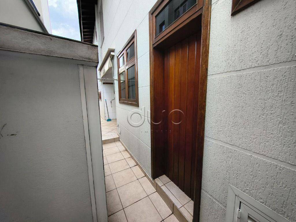 Casa de Condomínio para alugar com 3 quartos, 320m² - Foto 17
