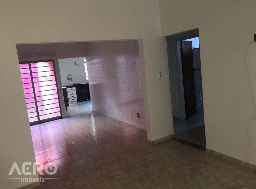 Casa à venda com 4 quartos, 286m² - Foto 27