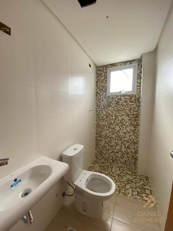 Apartamento à venda com 2 quartos, 75m² - Foto 7