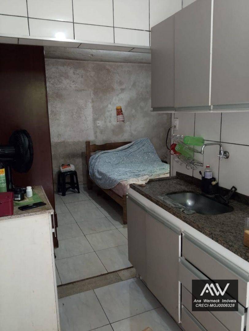 Casa à venda com 1 quarto, 100m² - Foto 6