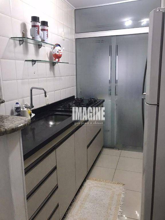 Apartamento à venda com 3 quartos, 65m² - Foto 8