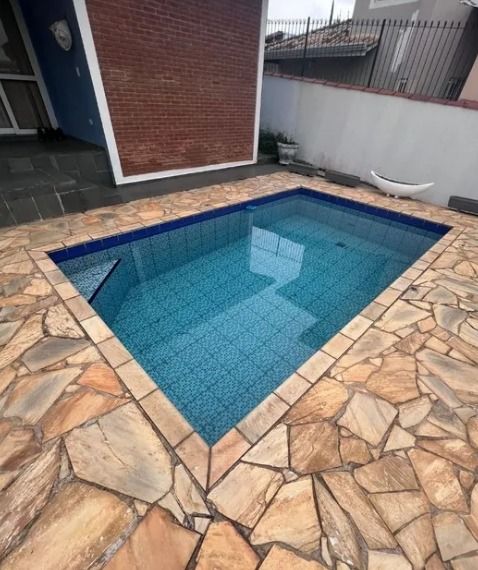 Casa de Condomínio à venda com 4 quartos, 200m² - Foto 5