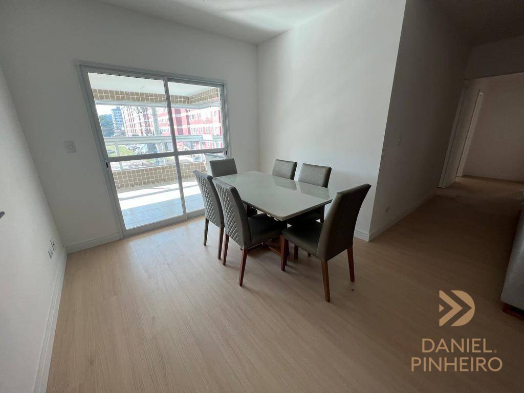 Apartamento à venda com 3 quartos, 117m² - Foto 10