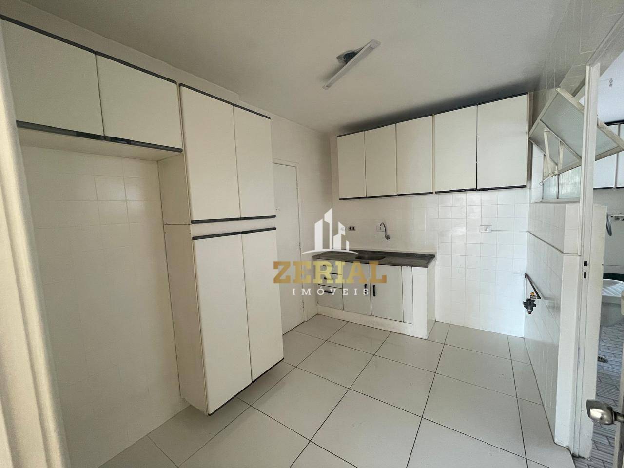 Apartamento para alugar com 3 quartos, 116m² - Foto 5