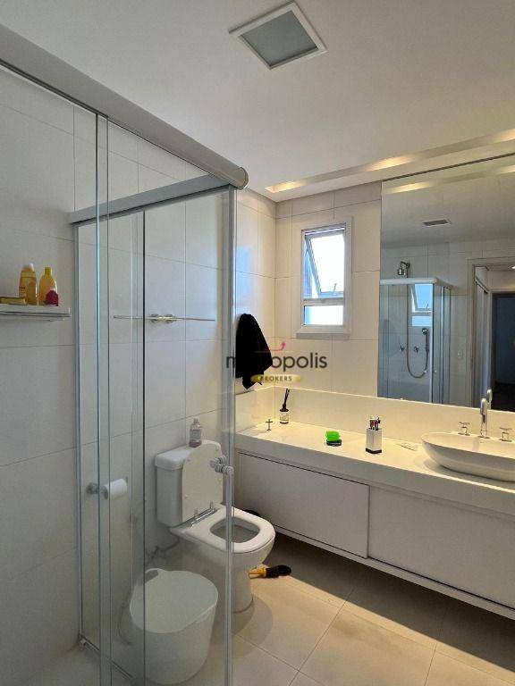 Apartamento à venda com 3 quartos, 158m² - Foto 22