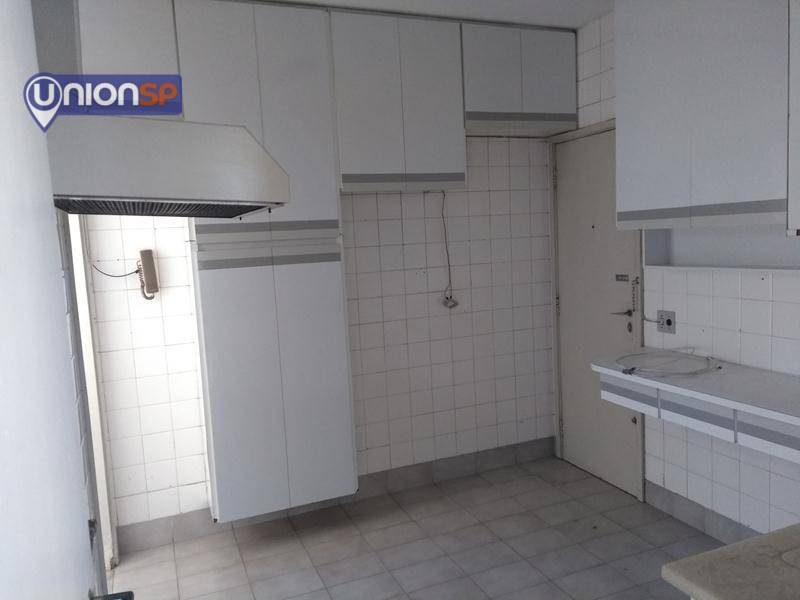 Apartamento à venda com 3 quartos, 83m² - Foto 7