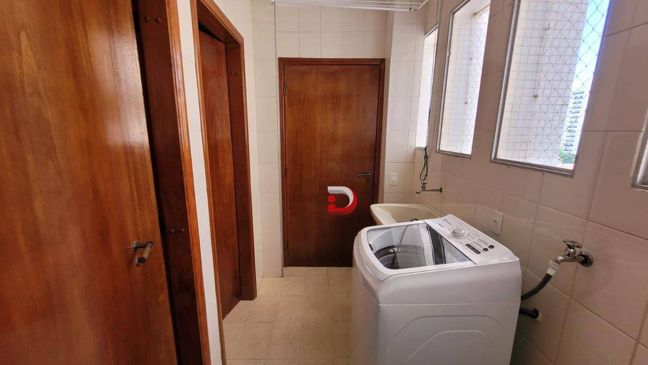 Apartamento à venda com 3 quartos, 136m² - Foto 9