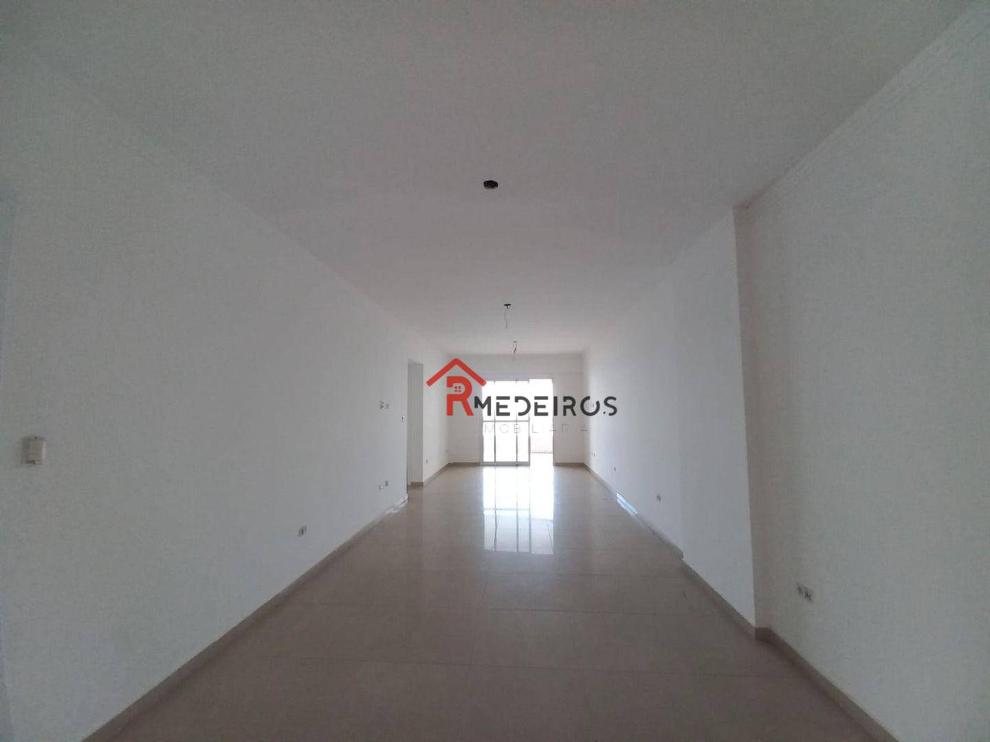 Apartamento à venda com 3 quartos, 173m² - Foto 4