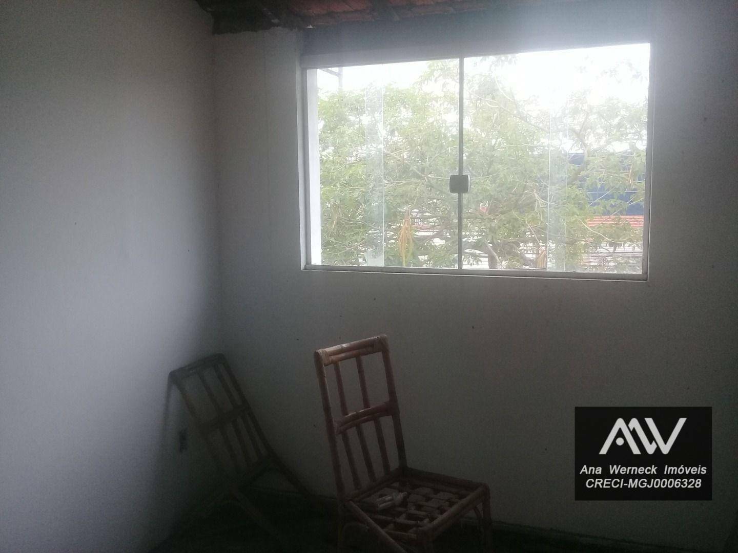 Casa à venda com 10 quartos, 200m² - Foto 29