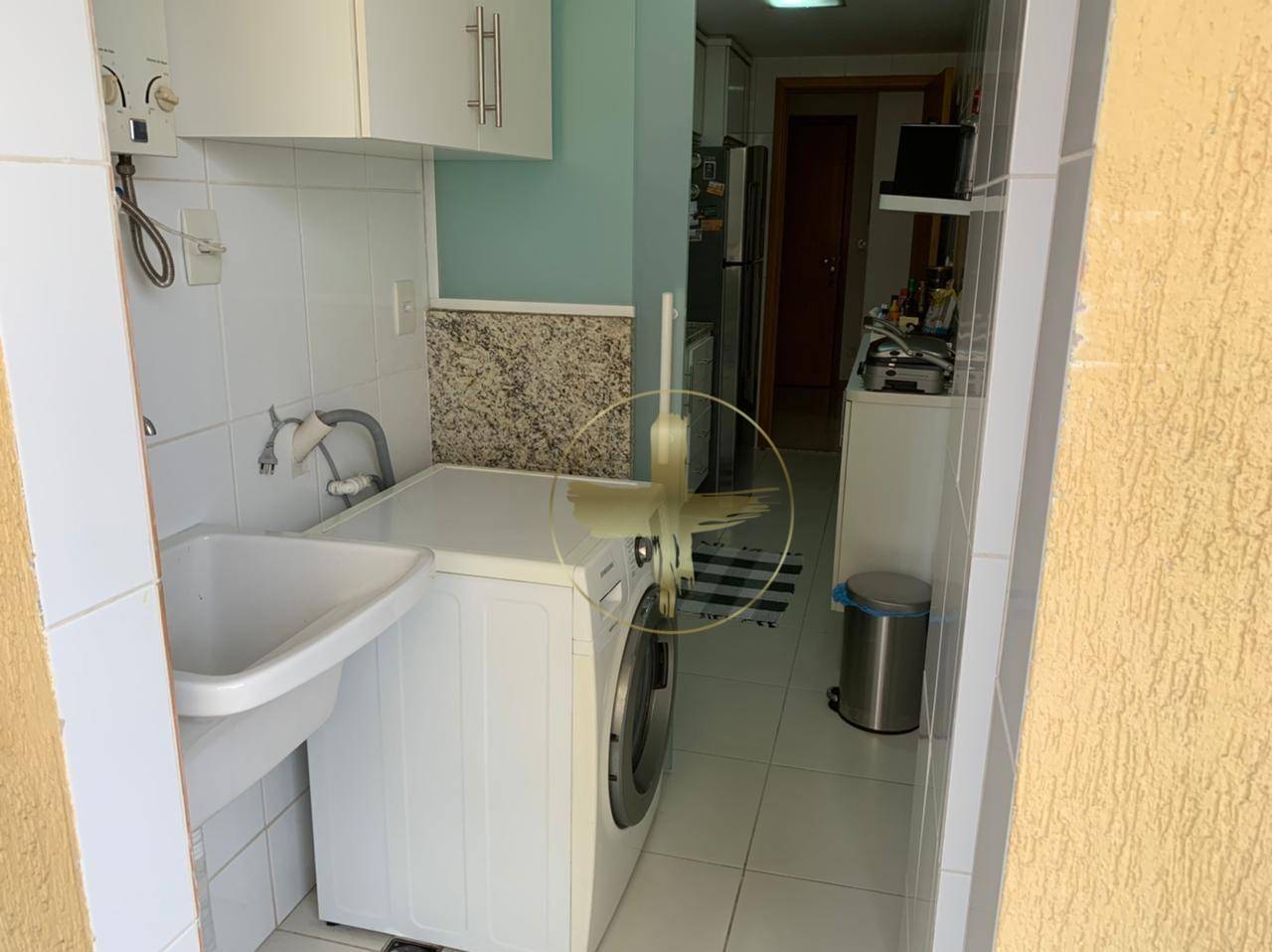 Apartamento à venda com 2 quartos, 70m² - Foto 19