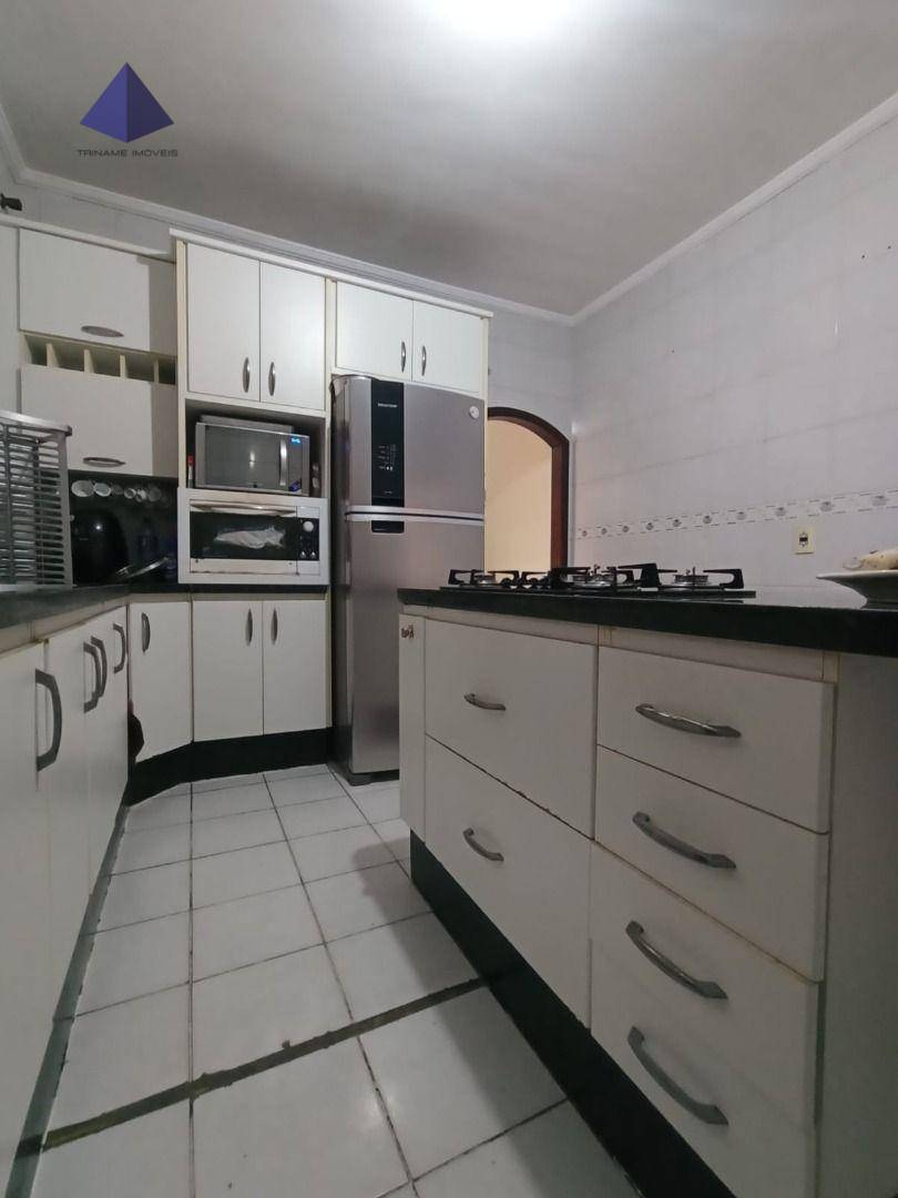 Sobrado à venda com 3 quartos, 187m² - Foto 11