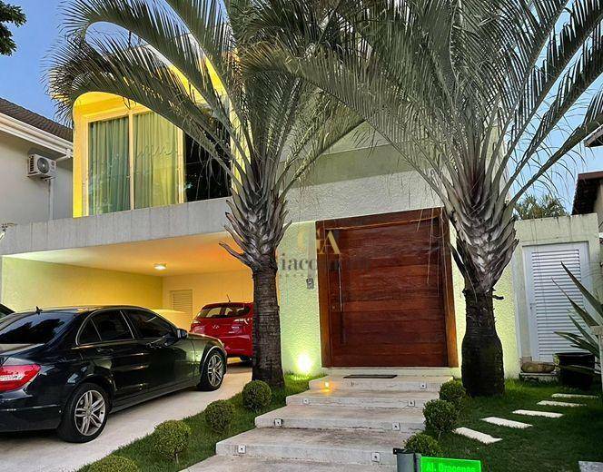 Casa de Condomínio para alugar com 4 quartos, 340m² - Foto 1