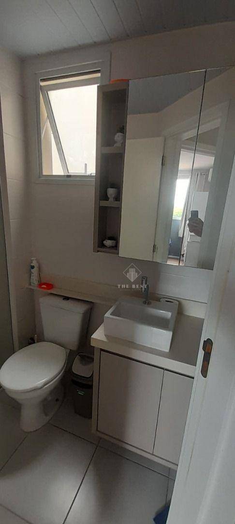 Apartamento à venda com 2 quartos, 46m² - Foto 2