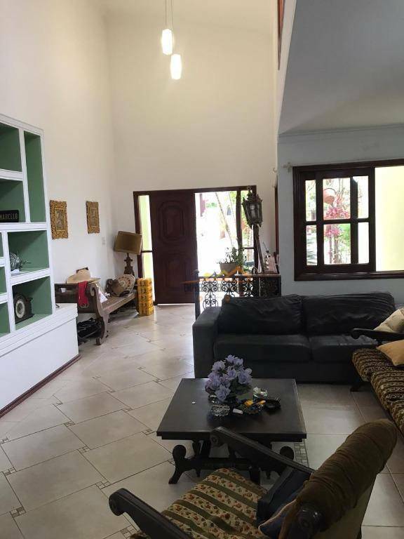 Casa de Condomínio à venda com 4 quartos, 247m² - Foto 4