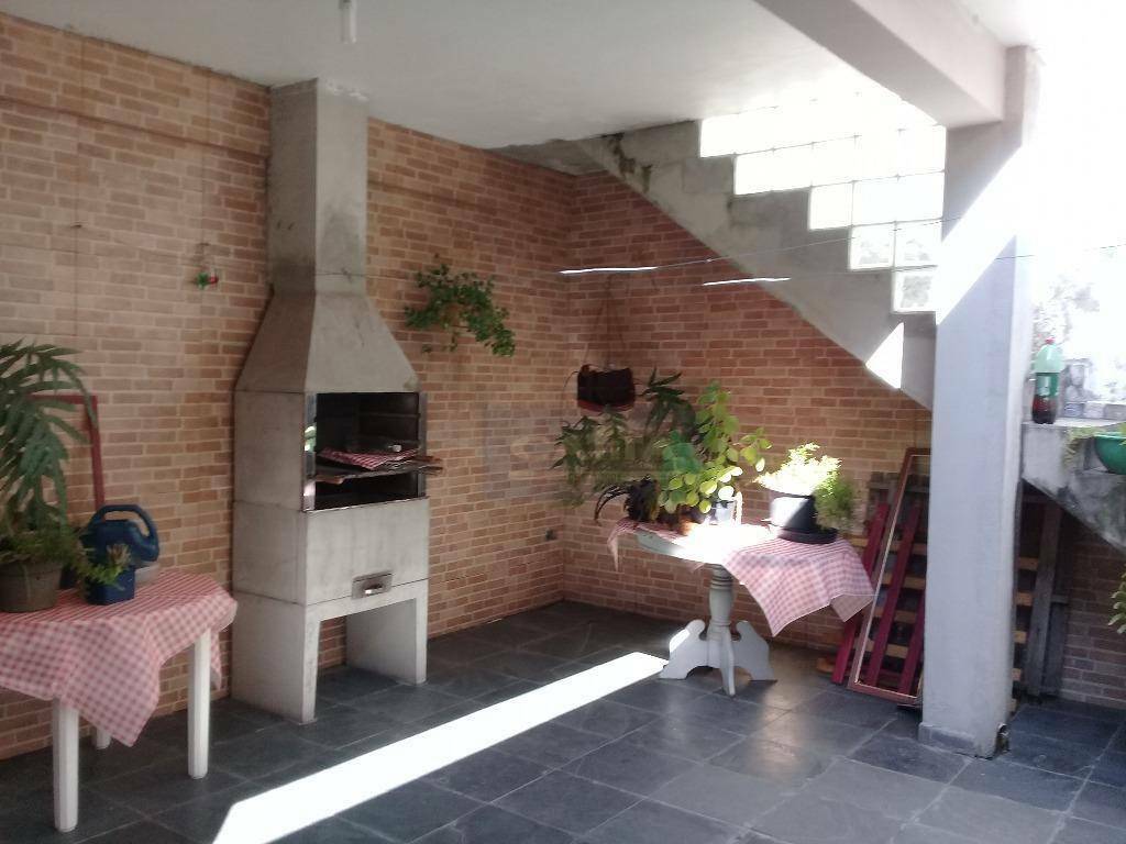 Casa à venda com 3 quartos, 246m² - Foto 8