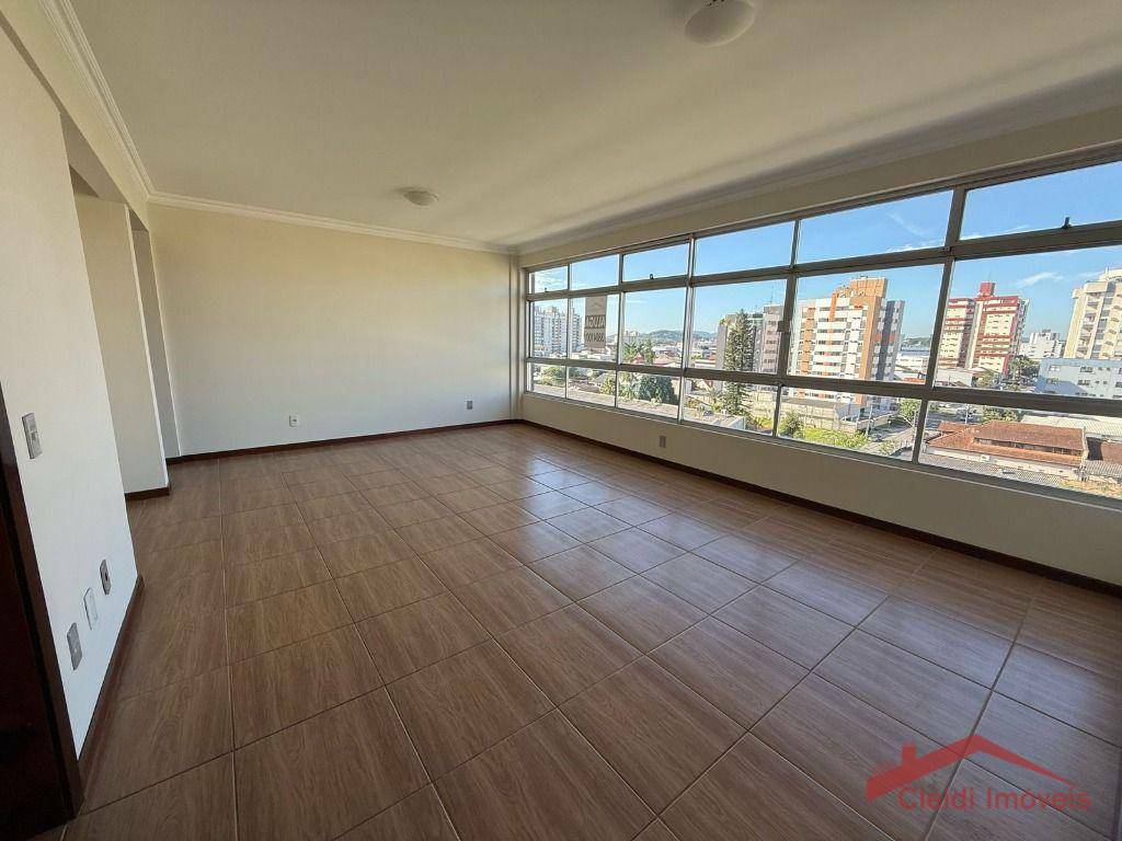 Apartamento para alugar com 3 quartos, 122m² - Foto 6