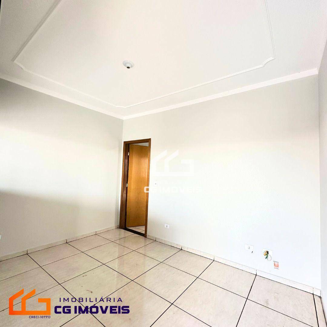 Casa à venda com 2 quartos, 76m² - Foto 2