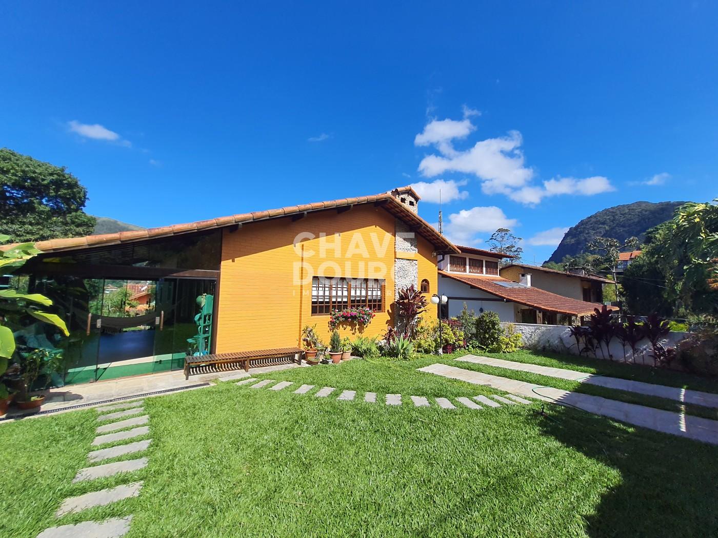 Casa à venda com 3 quartos, 173m² - Foto 2