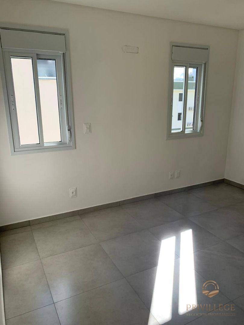 Apartamento à venda com 2 quartos, 60m² - Foto 17