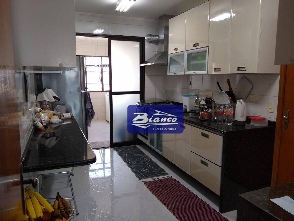 Apartamento à venda com 3 quartos, 144m² - Foto 6